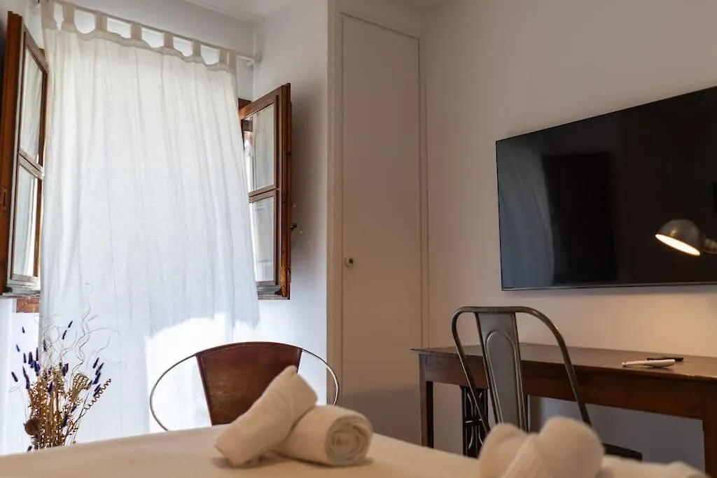 Seahomes Vacations - Centric Apt 100M Beach And Pkg Tossa de Mar Apartment