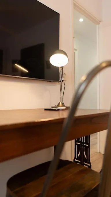 Seahomes Vacations - Centric Apt 100M Beach And Pkg Tossa de Mar