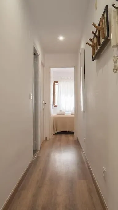 Apartment Seahomes Vacations - Centric Apt 100M Beach And Pkg Tossa de Mar Spain