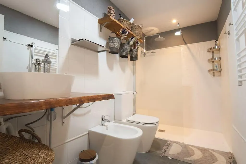 Seahomes Vacations - Centric Apt 100M Beach And Pkg Tossa de Mar 0*,  Spain