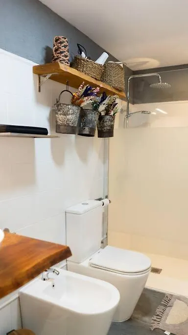 Seahomes Vacations - Centric Apt 100M Beach And Pkg Tossa de Mar Apartment
